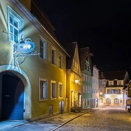 Gaestehaus Ploenlein - Goldener Hirsch Rothenburg ホテル