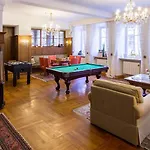 Gaestehaus Ploenlein - Goldener Hirsch Rothenburg Hotel