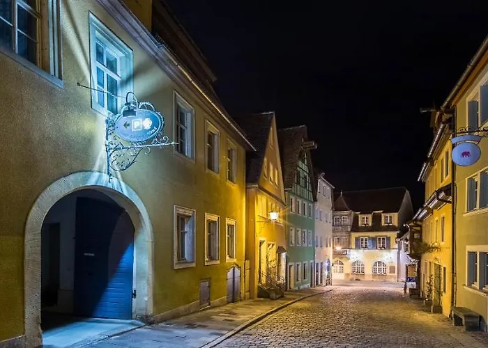 Gaestehaus Ploenlein - Goldener Hirsch Rothenburg Hotel