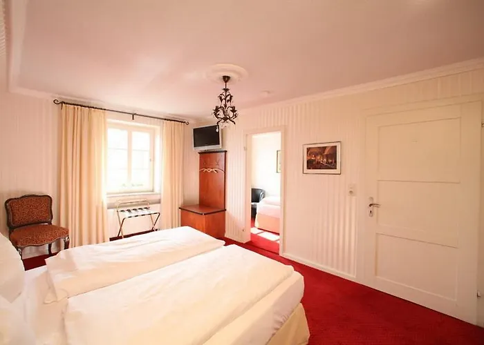 Hotel Gaestehaus Ploenlein - Goldener Hirsch Rothenburg