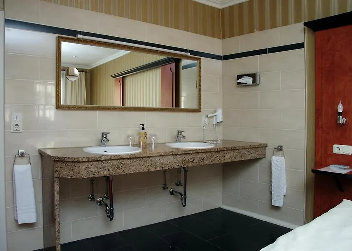 Hotell Gaestehaus Ploenlein - Goldener Hirsch Rothenburg